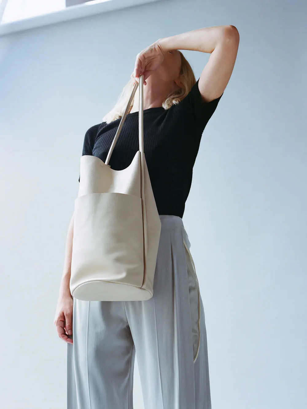 Are Studio Buoy Bag in Crema