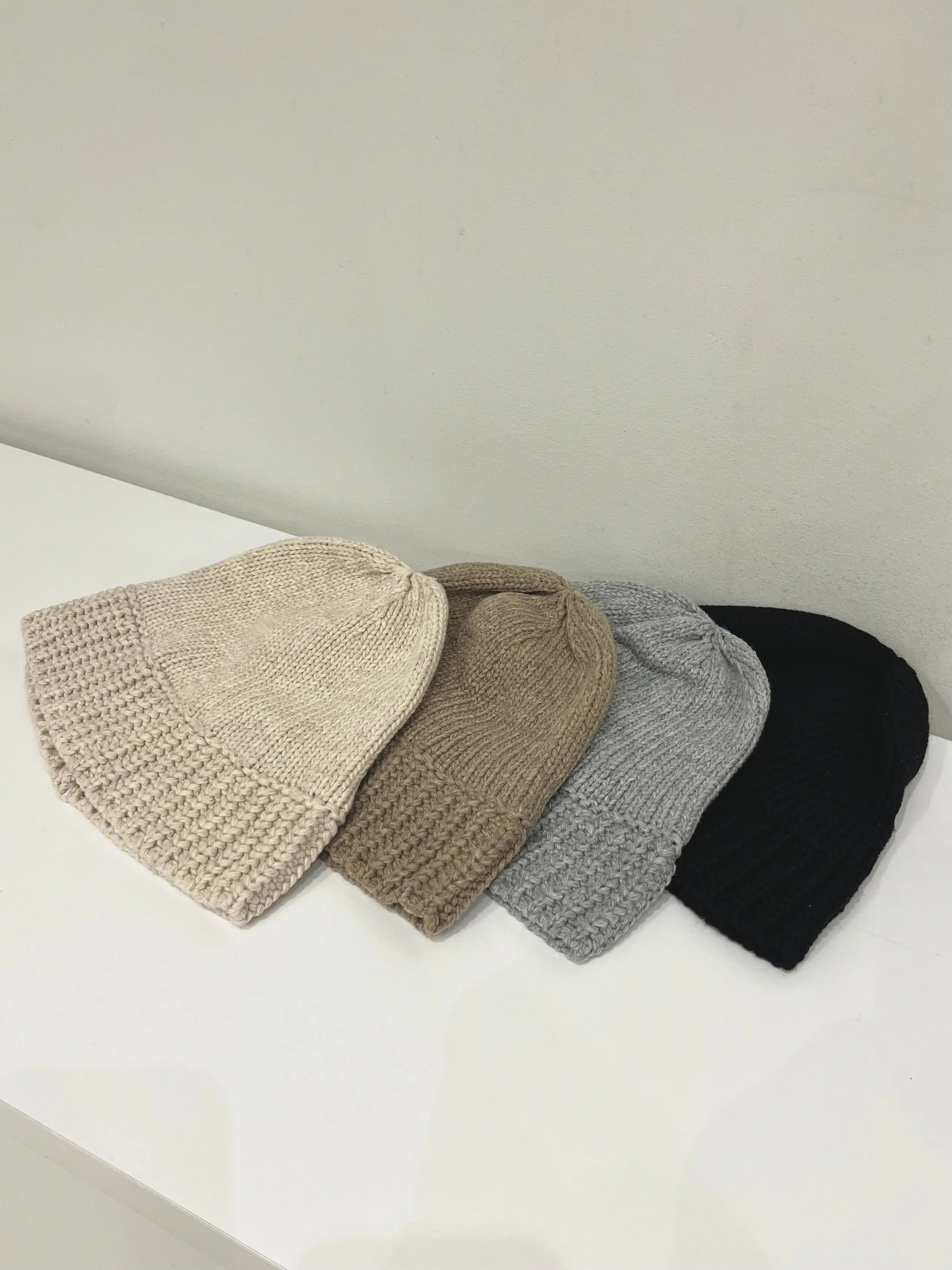 CAROL Knit bucket hat