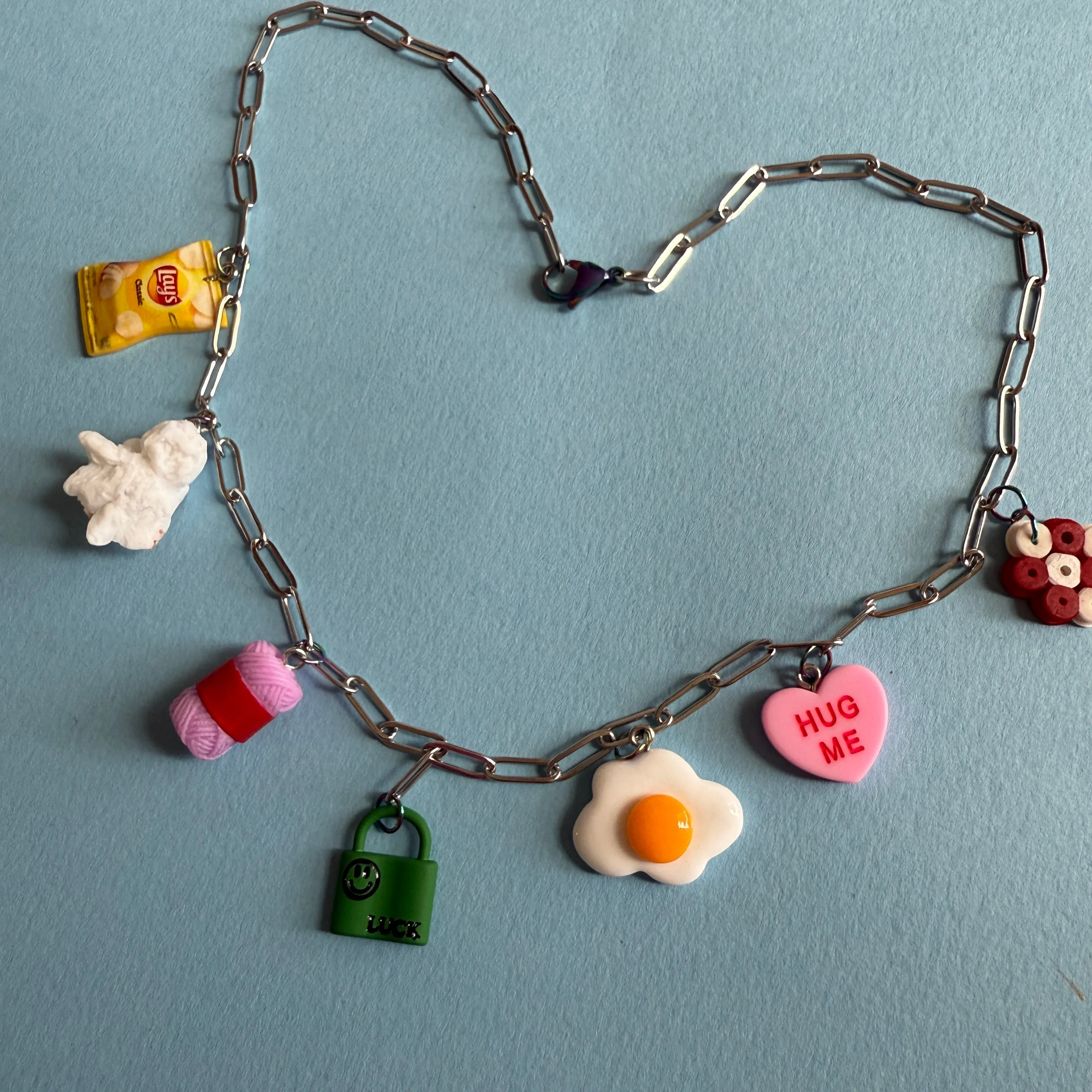 Lays charm necklace