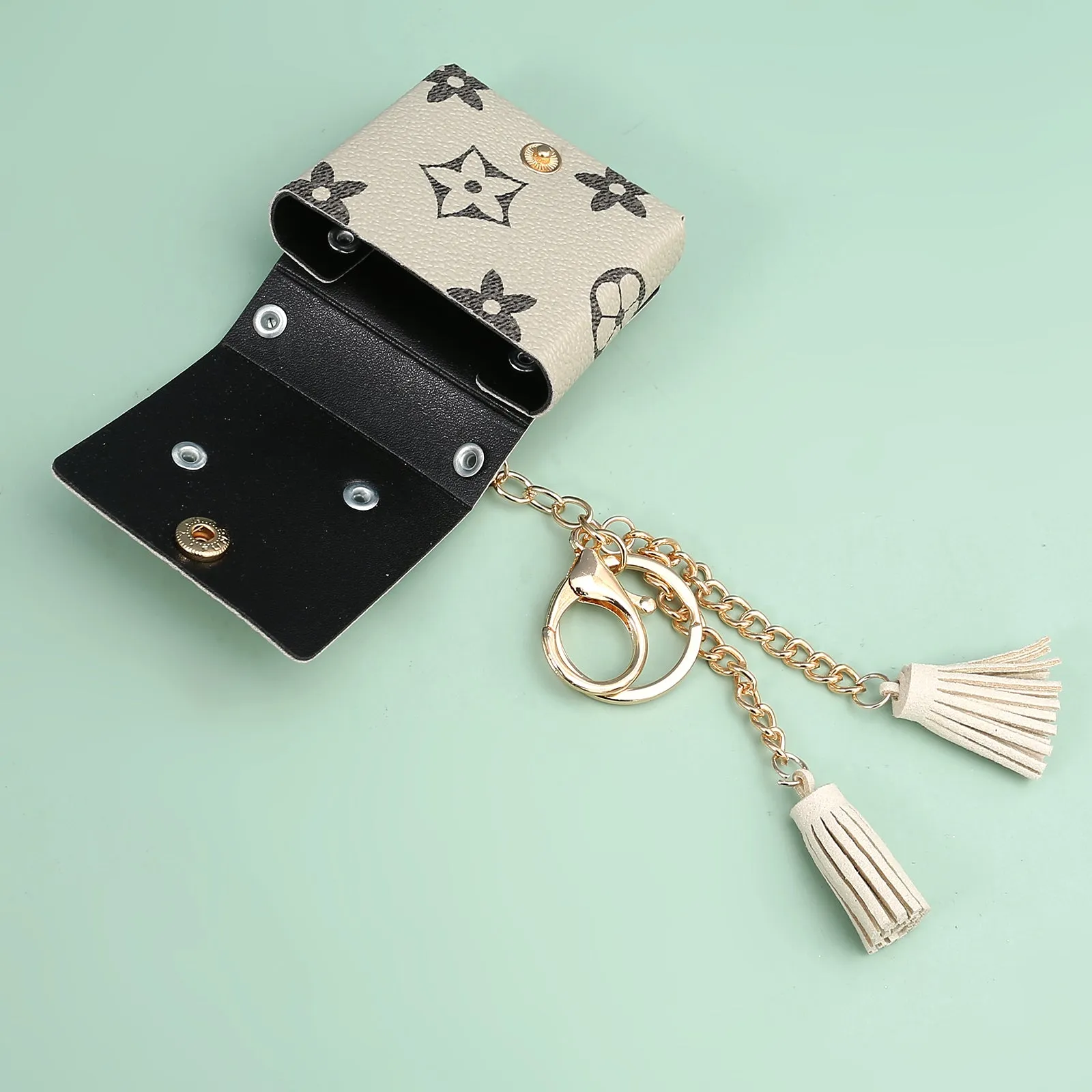 Stylish 2in1 Leather Keychain And Coin pouch .