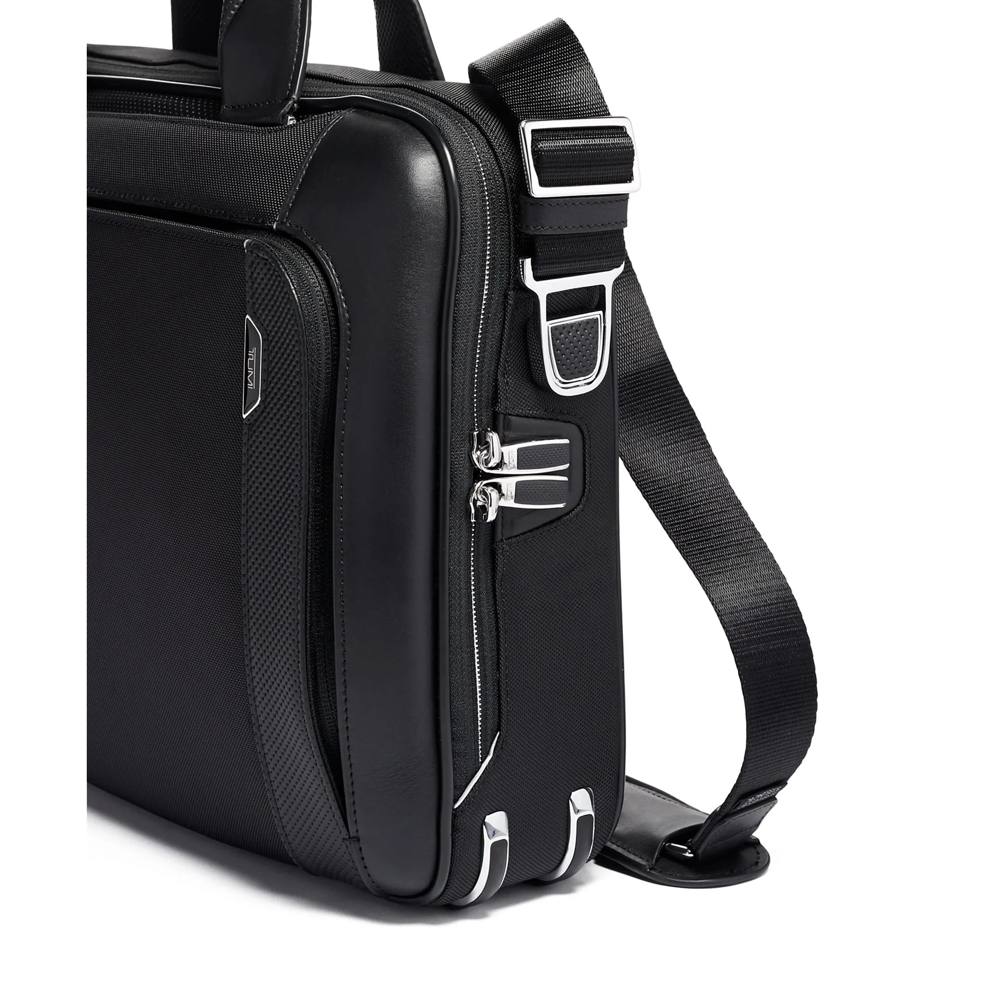 Tumi Arrive Sadler Brief