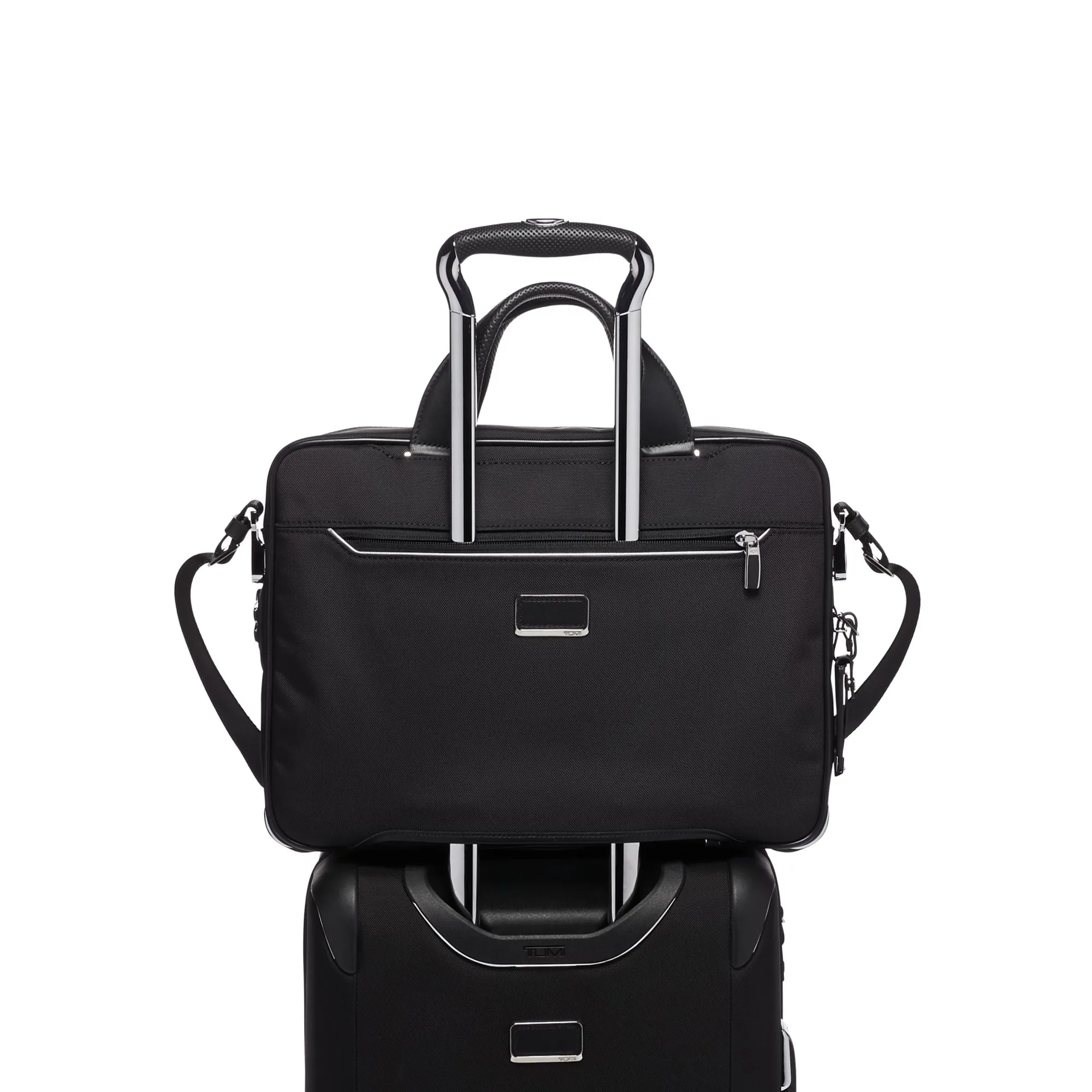 Tumi Arrive Sadler Brief